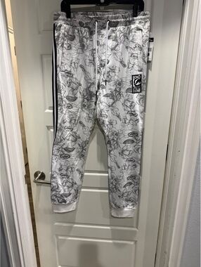 Ecko Unltd. Men's Medium White Floral Print Jogger Sweatpants with Black Side P-
